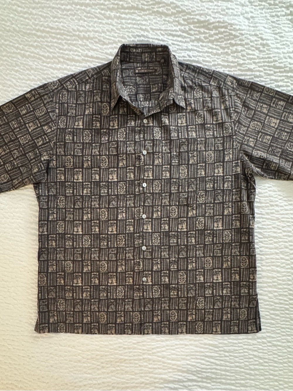 Vintage Tori Richard Short-Sleeve Button-Down Block Print Aloha Hawaiian Shirt